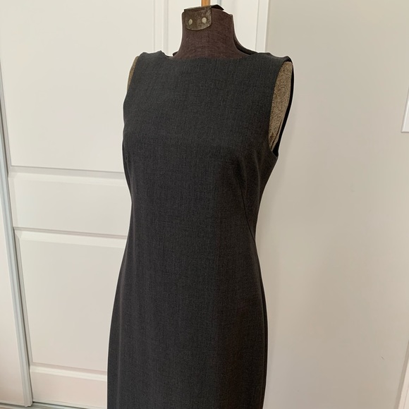 Theory charcoal gray dress in stretch wool size 6 - Picture 2 of 3